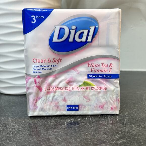 Dial Clean & Soft White Tea & Vitamin E Glycerin Bar Soap 3 Bars- 4 oz Each Disc - Picture 1 of 4